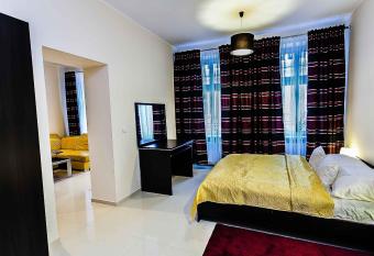 Apart-Lux has Balcony rooms