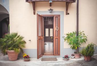 B&b A casa di Maybe has Balcony rooms