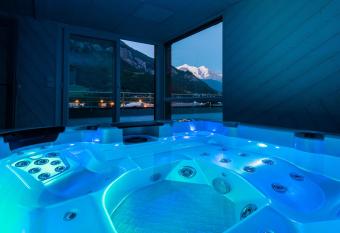 Ibis Styles Sallanches Pays du Mont-Blanc allows 18 year olds to book a room