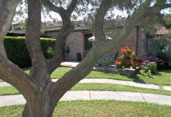 La Casina apartament allows 18 year olds to book a room