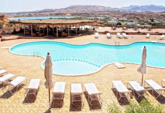 Aida Hotel Sharm El Sheikh allows 18 year olds to book a room