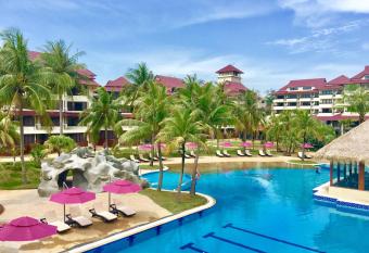 Sand & Sandals Desaru Beach Resort & Spa has Balcony rooms