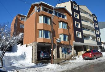 Antu Mahuida Apartments allows 18 year olds to book a room