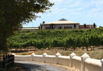 Zevenwacht Country Inn has Balcony rooms