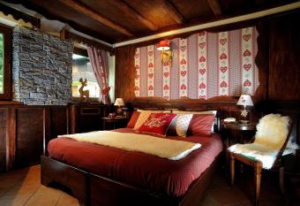 Residence Foyer D Antan has Balcony rooms