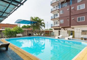 OYO Nacional Palace Hotel, Foz do Igua  u allows 18 year olds to book a room