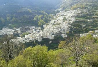 viviendas Rurales Casa Fermina has Balcony rooms