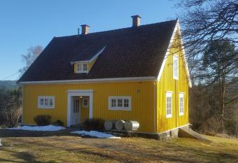 Det Gule Huset Hurdal has Balcony rooms