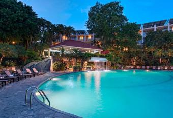 Sheraton Presidente San Salvador allows 18 year olds to book a room