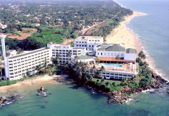 Mount Lavinia Beach Hotel has Balcony rooms