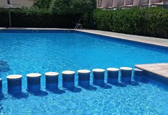 Villa L Estartit has Balcony rooms