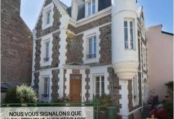 Ker Edouard has Balcony rooms