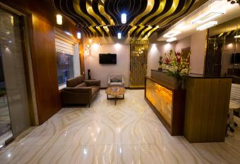 Visthara inn - Comfort Stay allows 18 year olds to book a room