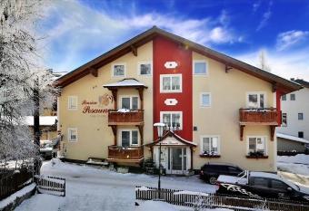 Pension Posauner has Balcony rooms