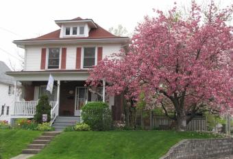 Strathaird Bed and Breakfast allows 18 year olds to book a room