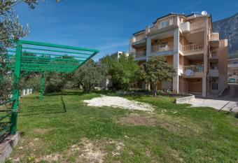 Villa Ivka has Balcony rooms