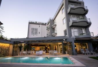 Garden City Resort has Balcony rooms