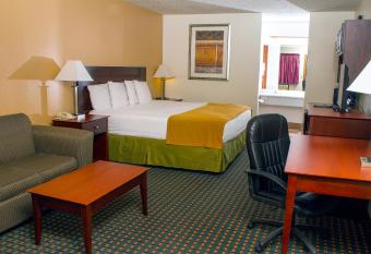 Budget Inn & Suites Guymon allows 18 year olds to book a room