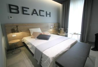 MARCONI 1935 has Balcony rooms