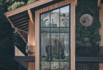 Grand Pension Franziska - inkl CrossFit Gym has Balcony rooms