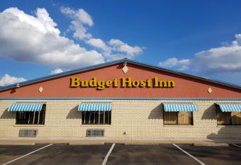 Budget Host Inn Eastland has Smoking rooms