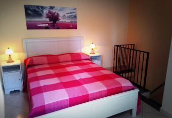 Casa Giulietta allows 18 year olds to book a room