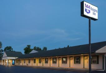 Knights Inn Athens allows 18 year olds to book a room