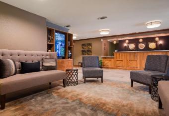 Best Western Natchitoches Inn has Smoking rooms