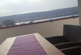 Apartmani Tonci Pag has Balcony rooms