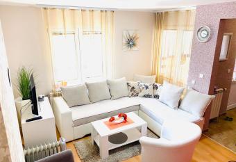 Apartman Sanja Div  ibare has Balcony rooms