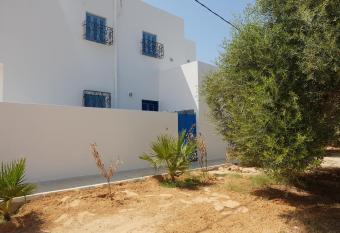 Menzel Rayan has Balcony rooms