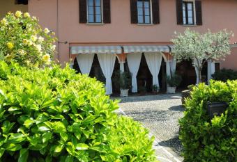La Corte B&B has Balcony rooms