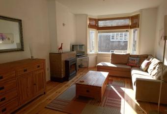 Hiltje - Nice to stay has Balcony rooms