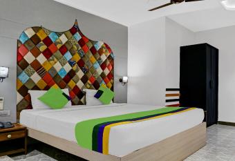 Itsy By Treebo - Banana Boutique allows 18 year olds to book a room