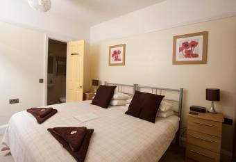 Cranston House allows 18 year olds to book a room