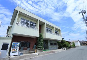 Ebisusou allows 18 year olds to book a room