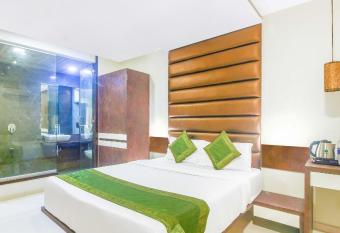 Treebo Trend Blue Moon Powai has Balcony rooms
