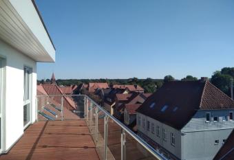 Hotel Walsroder Hof allows 18 year olds to book a room