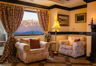 Nobillis - Carpathian Residence has Balcony rooms