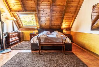 Mauberme Mountain Boutique Hotel has Balcony rooms