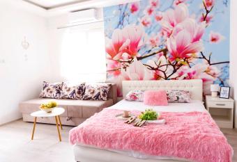 Apartmani Ogi allows 18 year olds to book a room