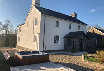 Pengarreg Fawr has Balcony rooms