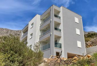 Vila Mila Mare has Balcony rooms