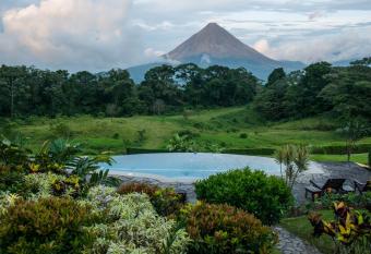 Hotel Arenal Lodge allows 18 year olds to book a room