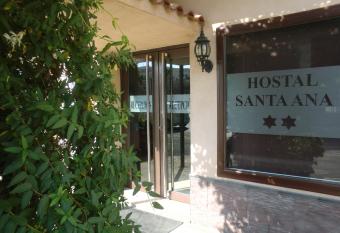 Hostal Santa Ana allows 18 year olds to book a room