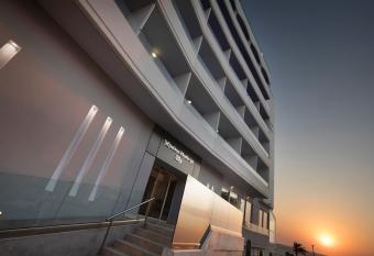 Rhodos Horizon Blu-Adults Only allows 18 year olds to book a room