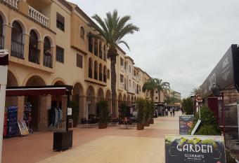 Mediterraneo y luminoso has Balcony rooms