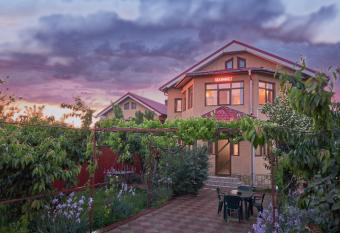 Vila Magica has Balcony rooms