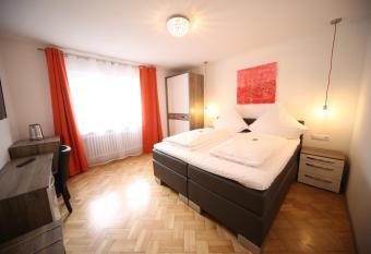 La Maison Vintage allows 18 year olds to book a room