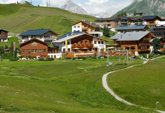 Hotel Mohnenfluh has Balcony rooms